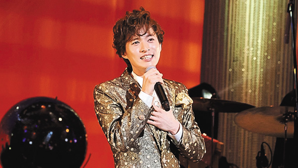 青山新 in 浅草公会堂