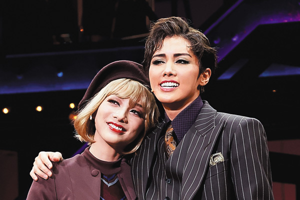 『BONNIE & CLYDE』（'23年雪組・御園座）