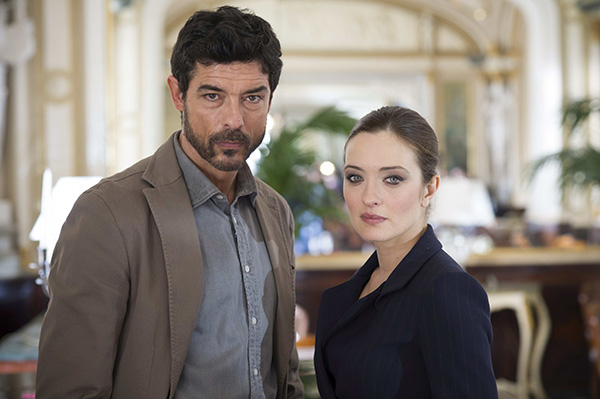 ピッツォファルコーネ署　落ちこぼれ刑事の捜査（全6話）