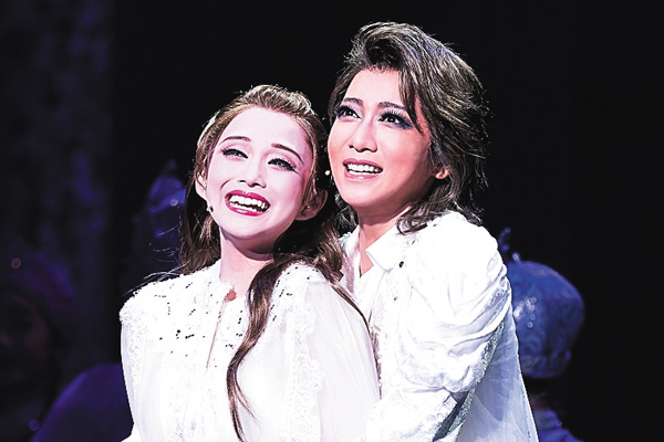 『ディミトリ～曙光に散る、紫の花～』（'22年星組・宝塚）