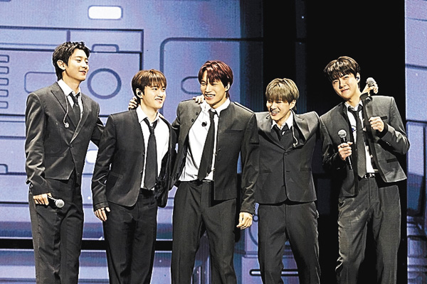 EXO'verse<字幕版>