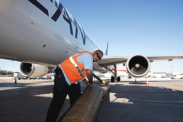 マイアミ国際空港24時