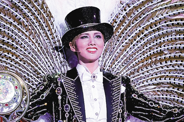 『ジュエル・ド・パリ!!』('23年雪組・宝塚・千秋楽)