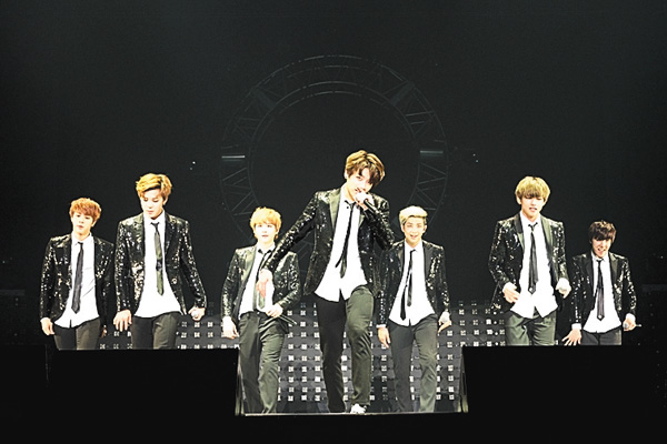 防弾少年団 1st JAPAN TOUR 2015「WAKE UP:OPEN YOUR EYES」