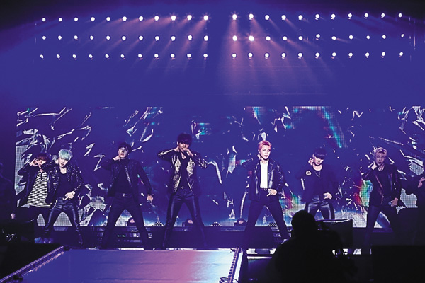 2015 BTS LIVE＜花様年華 on stage＞ ～Japan Edition～at YOKOHAMA ARENA