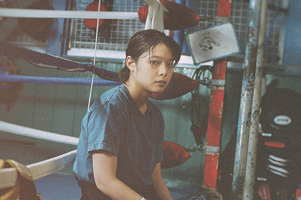 【特集　格闘技と映画の世界】（映）ケイコ 目を澄ませて